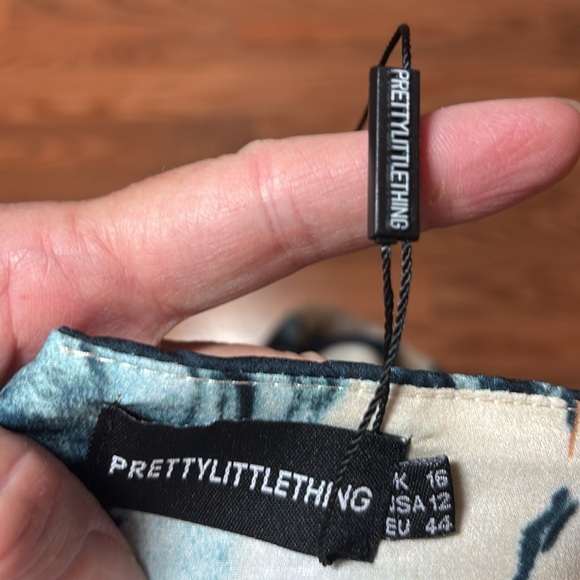 PrettyLittleThing Corset Tp and Skirt Set, cream, blue, 12 - Picture 5 of 11